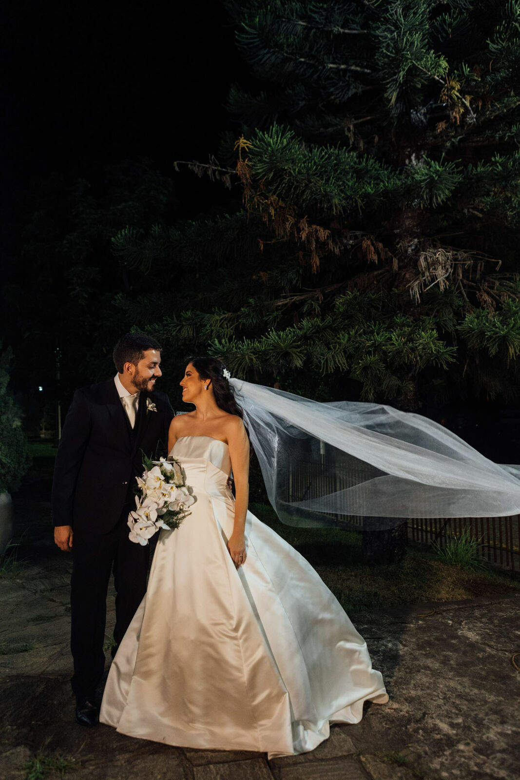 Foto Casamento Pedro e Mayara - Igreja Santa Cecilia e Ricardo Buffet - VR Foto Casamento Pedro e Mayara - Igreja Santa Cecilia e Ricardo Buffet - VR - Imagem 137