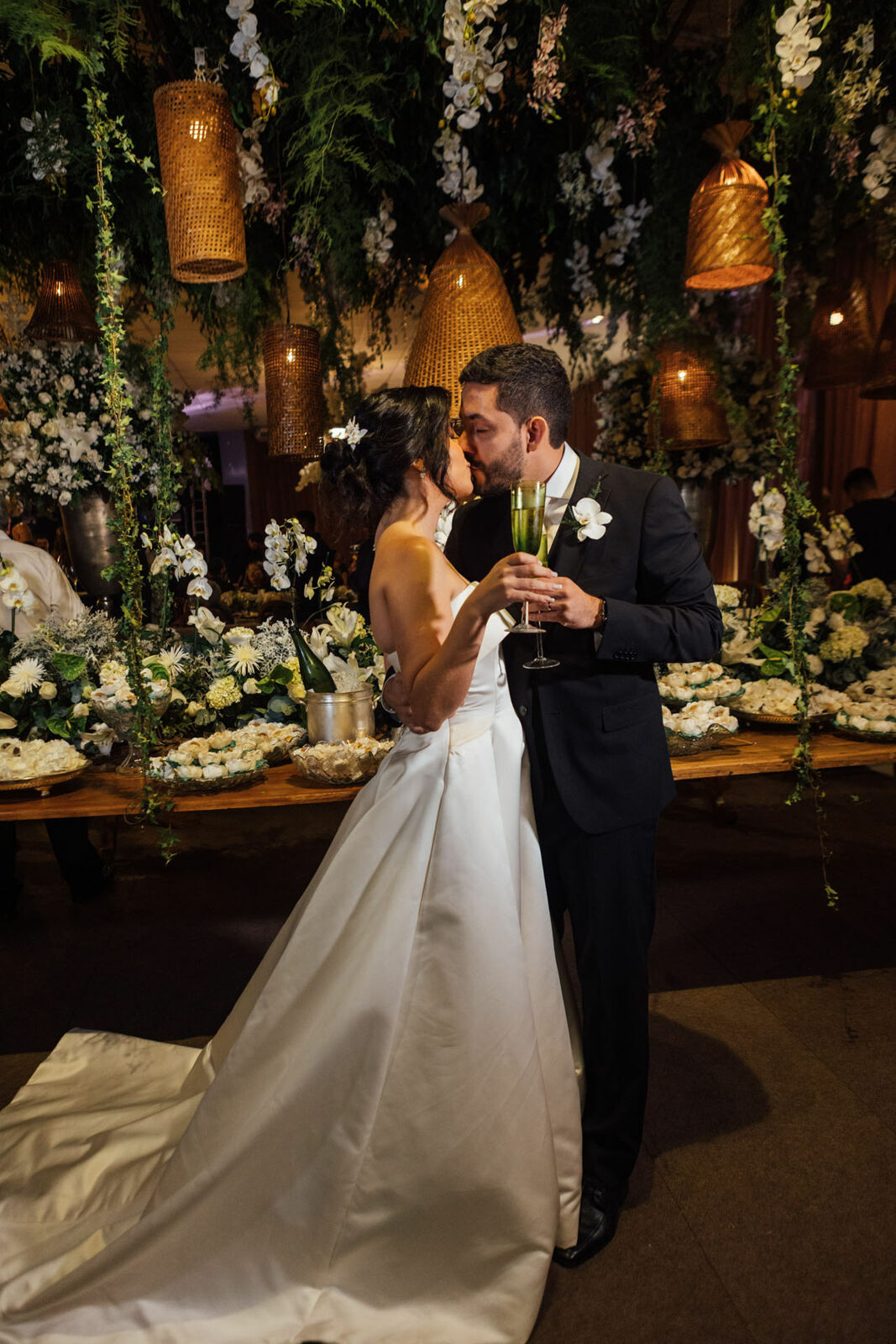 Foto Casamento Pedro e Mayara - Igreja Santa Cecilia e Ricardo Buffet - VR Foto Casamento Pedro e Mayara - Igreja Santa Cecilia e Ricardo Buffet - VR - Imagem 163
