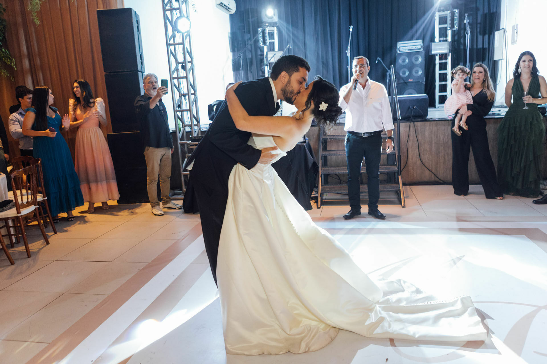 Foto Casamento Pedro e Mayara - Igreja Santa Cecilia e Ricardo Buffet - VR Foto Casamento Pedro e Mayara - Igreja Santa Cecilia e Ricardo Buffet - VR - Imagem 150