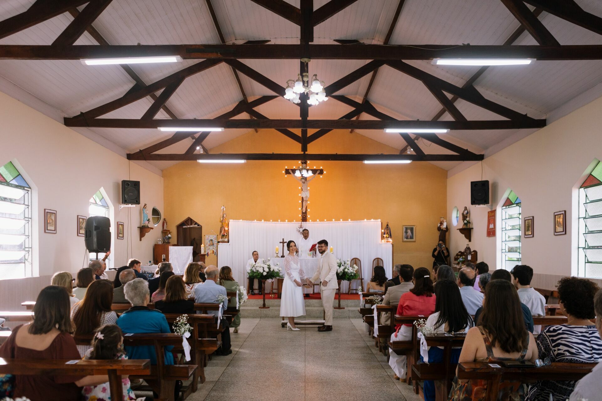 Foto Casamento Igreja Fernanda e Robson - Vila de Maringa- Visconde de Maua-RJ Foto Casamento Igreja Fernanda e Robson - Vila de Maringa- Visconde de Maua-RJ - Imagem 48