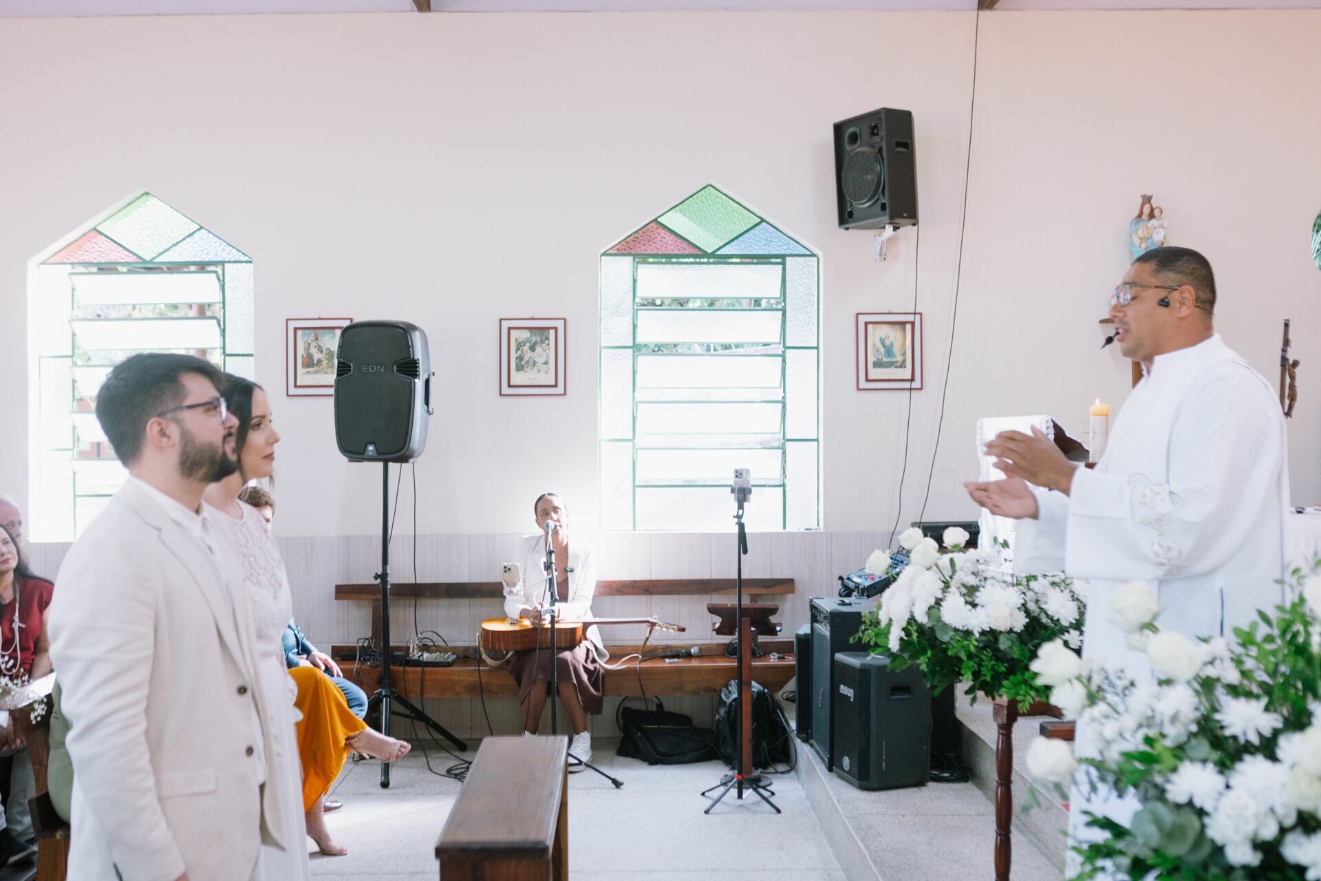 Foto Casamento Igreja Fernanda e Robson - Vila de Maringa- Visconde de Maua-RJ Foto Casamento Igreja Fernanda e Robson - Vila de Maringa- Visconde de Maua-RJ - Imagem 40