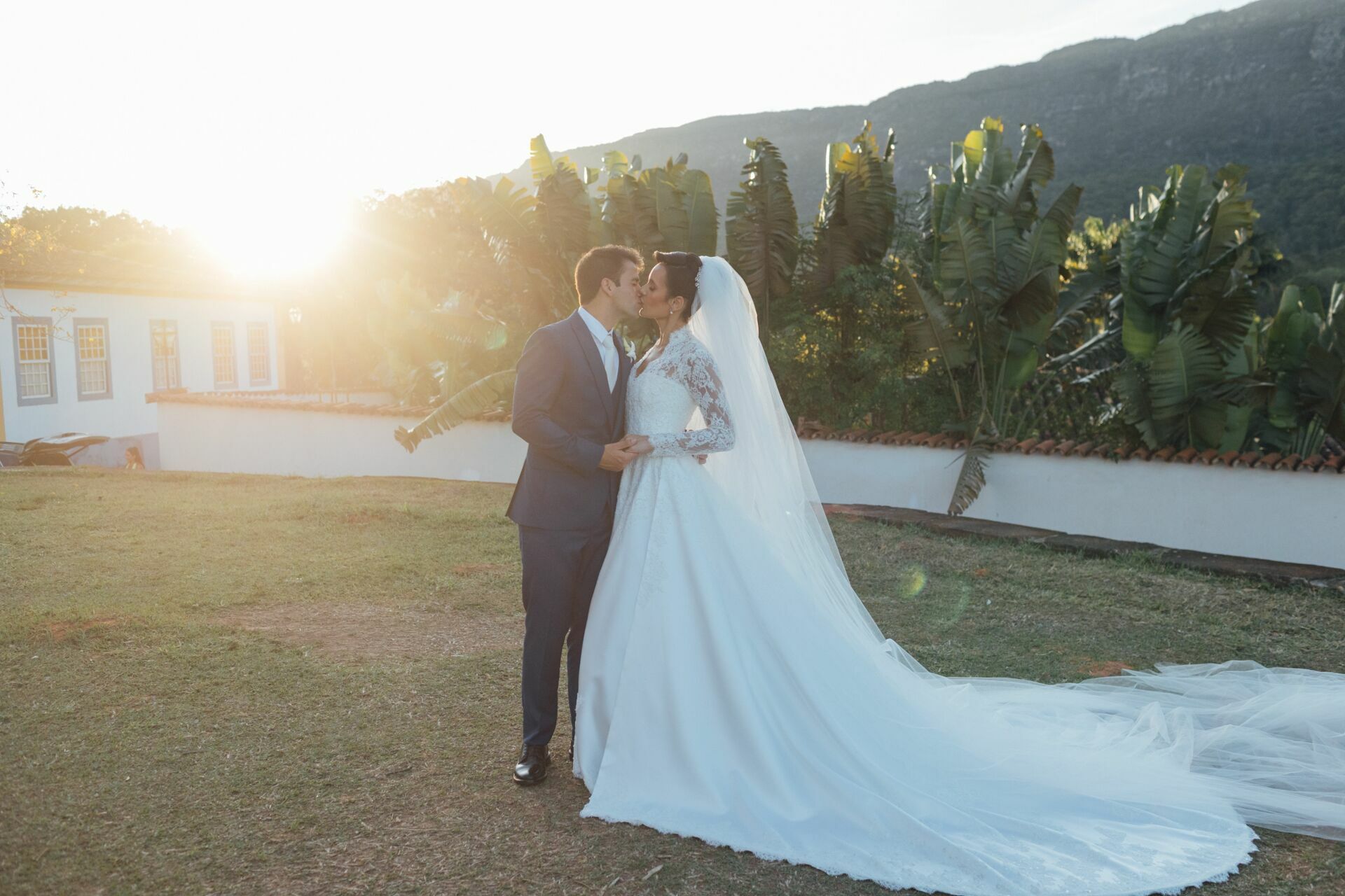 Foto Rafaela e Otávio - Matriz de Santo Antônio e Villa Paolucci - Tiradentes -MG Foto Rafaela e Otávio - Matriz de Santo Antônio e Villa Paolucci - Tiradentes -MG - Imagem 298