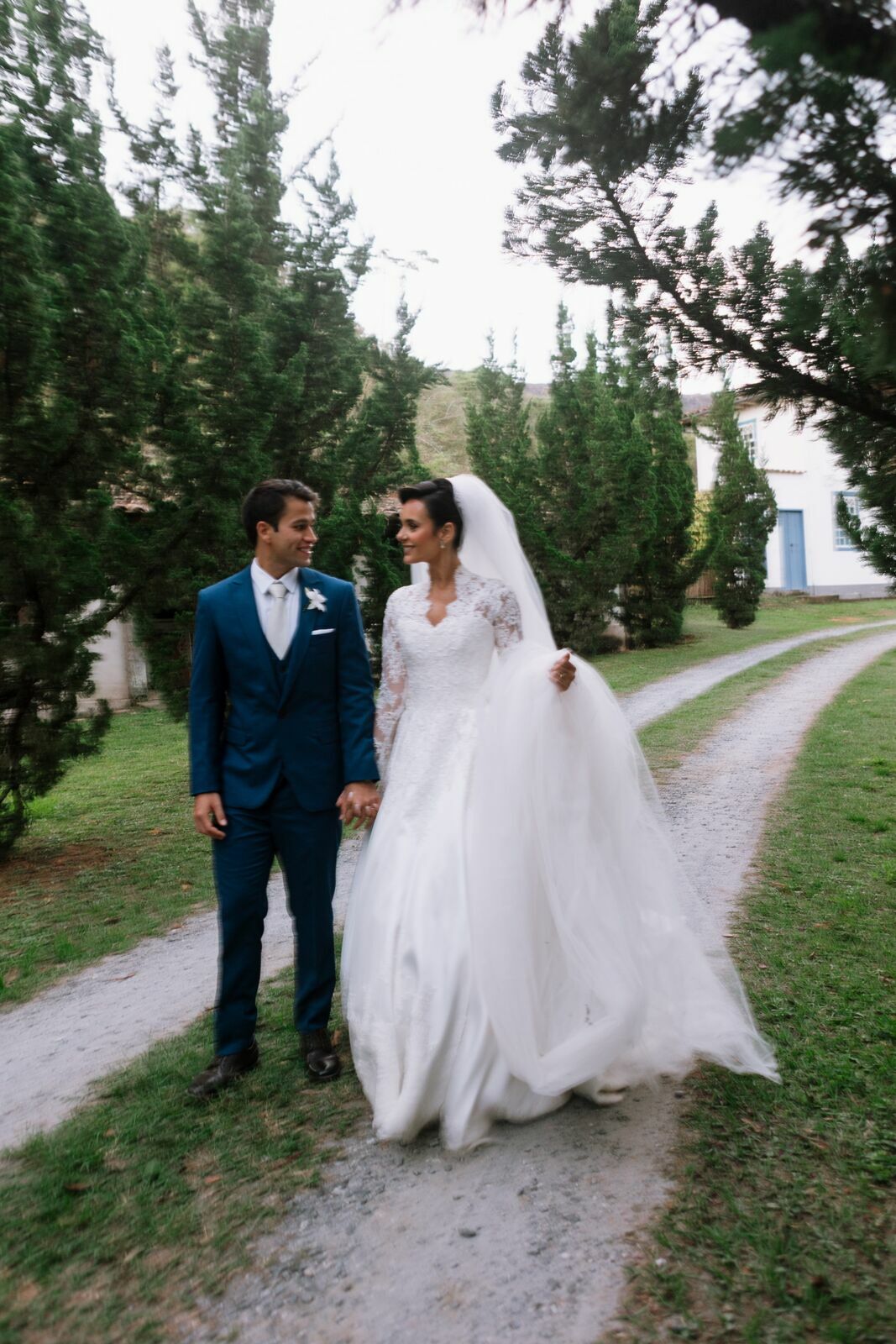 Foto Rafaela e Otávio - Matriz de Santo Antônio e Villa Paolucci - Tiradentes -MG Foto Rafaela e Otávio - Matriz de Santo Antônio e Villa Paolucci - Tiradentes -MG - Imagem 351