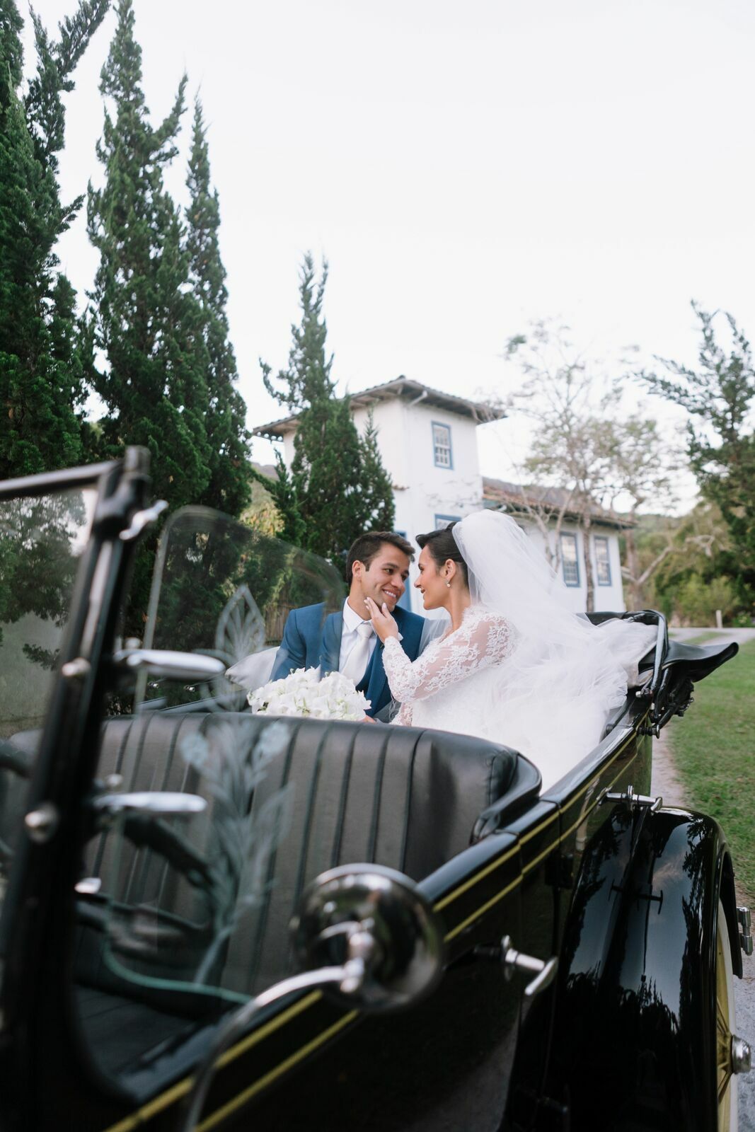 Foto Rafaela e Otávio - Matriz de Santo Antônio e Villa Paolucci - Tiradentes -MG Foto Rafaela e Otávio - Matriz de Santo Antônio e Villa Paolucci - Tiradentes -MG - Imagem 324