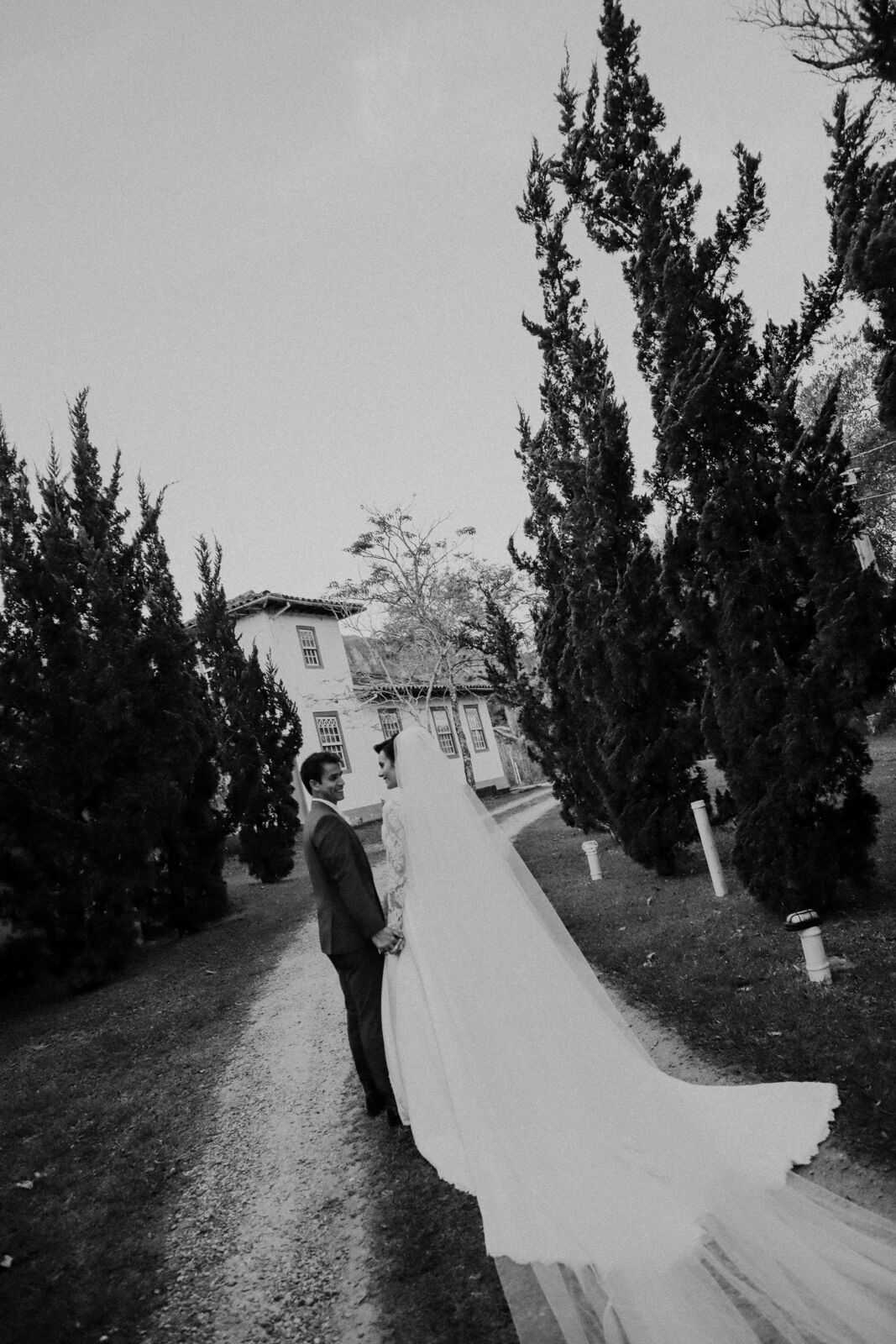 Foto Rafaela e Otávio - Matriz de Santo Antônio e Villa Paolucci - Tiradentes -MG Foto Rafaela e Otávio - Matriz de Santo Antônio e Villa Paolucci - Tiradentes -MG - Imagem 341