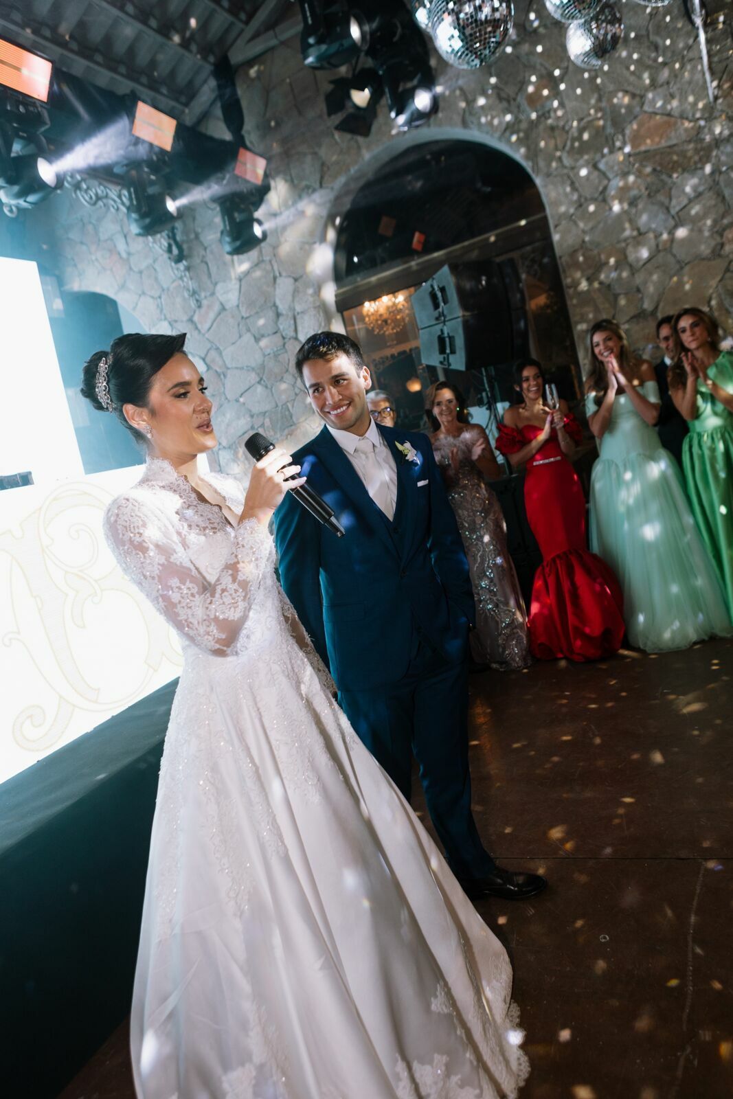 Foto Rafaela e Otávio - Matriz de Santo Antônio e Villa Paolucci - Tiradentes -MG Foto Rafaela e Otávio - Matriz de Santo Antônio e Villa Paolucci - Tiradentes -MG - Imagem 365