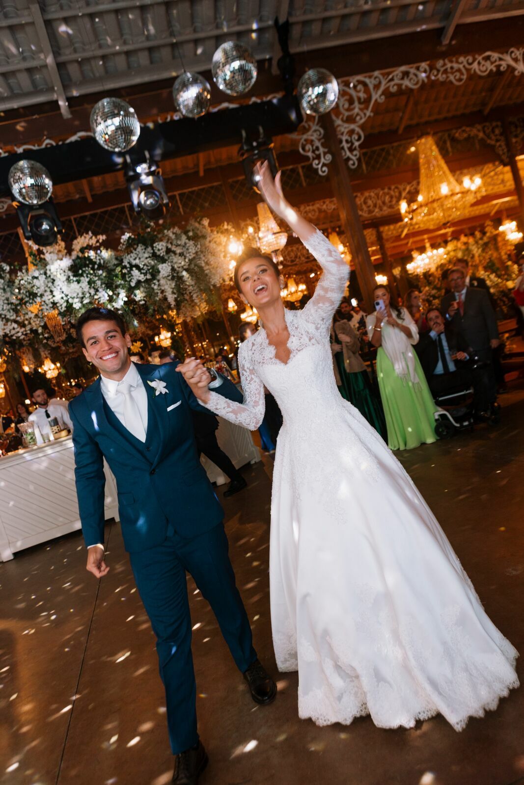 Foto Rafaela e Otávio - Matriz de Santo Antônio e Villa Paolucci - Tiradentes -MG Foto Rafaela e Otávio - Matriz de Santo Antônio e Villa Paolucci - Tiradentes -MG - Imagem 363