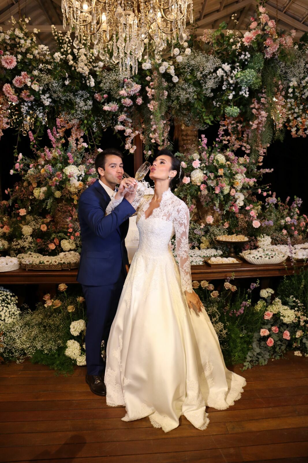 Foto Rafaela e Otávio - Matriz de Santo Antônio e Villa Paolucci - Tiradentes -MG Foto Rafaela e Otávio - Matriz de Santo Antônio e Villa Paolucci - Tiradentes -MG - Imagem 358