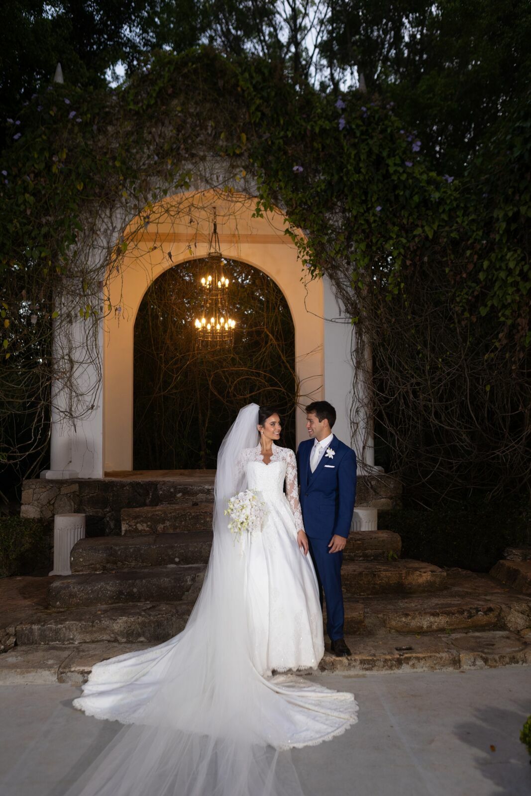 Foto Rafaela e Otávio - Matriz de Santo Antônio e Villa Paolucci - Tiradentes -MG Foto Rafaela e Otávio - Matriz de Santo Antônio e Villa Paolucci - Tiradentes -MG - Imagem 356