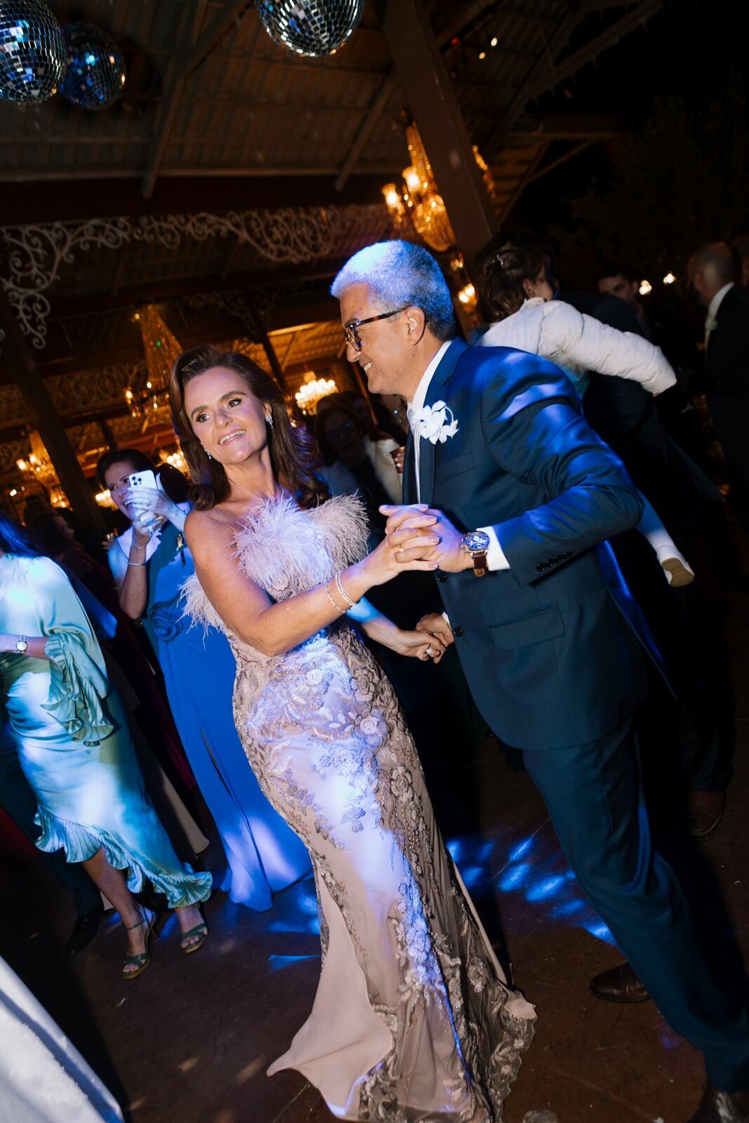 Foto Rafaela e Otávio - Matriz de Santo Antônio e Villa Paolucci - Tiradentes -MG Foto Rafaela e Otávio - Matriz de Santo Antônio e Villa Paolucci - Tiradentes -MG - Imagem 394