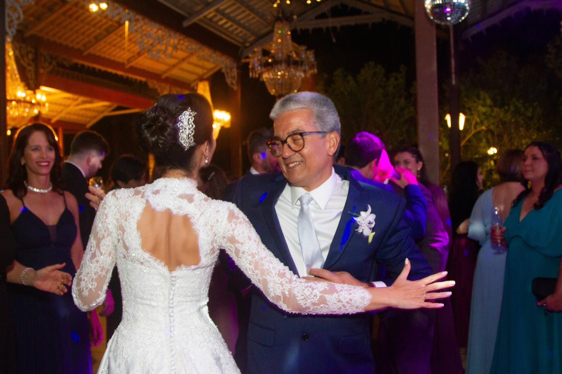 Foto Rafaela e Otávio - Matriz de Santo Antônio e Villa Paolucci - Tiradentes -MG Foto Rafaela e Otávio - Matriz de Santo Antônio e Villa Paolucci - Tiradentes -MG - Imagem 407