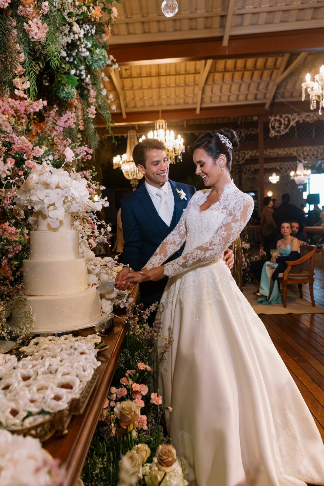 Foto Rafaela e Otávio - Matriz de Santo Antônio e Villa Paolucci - Tiradentes -MG Foto Rafaela e Otávio - Matriz de Santo Antônio e Villa Paolucci - Tiradentes -MG - Imagem 361