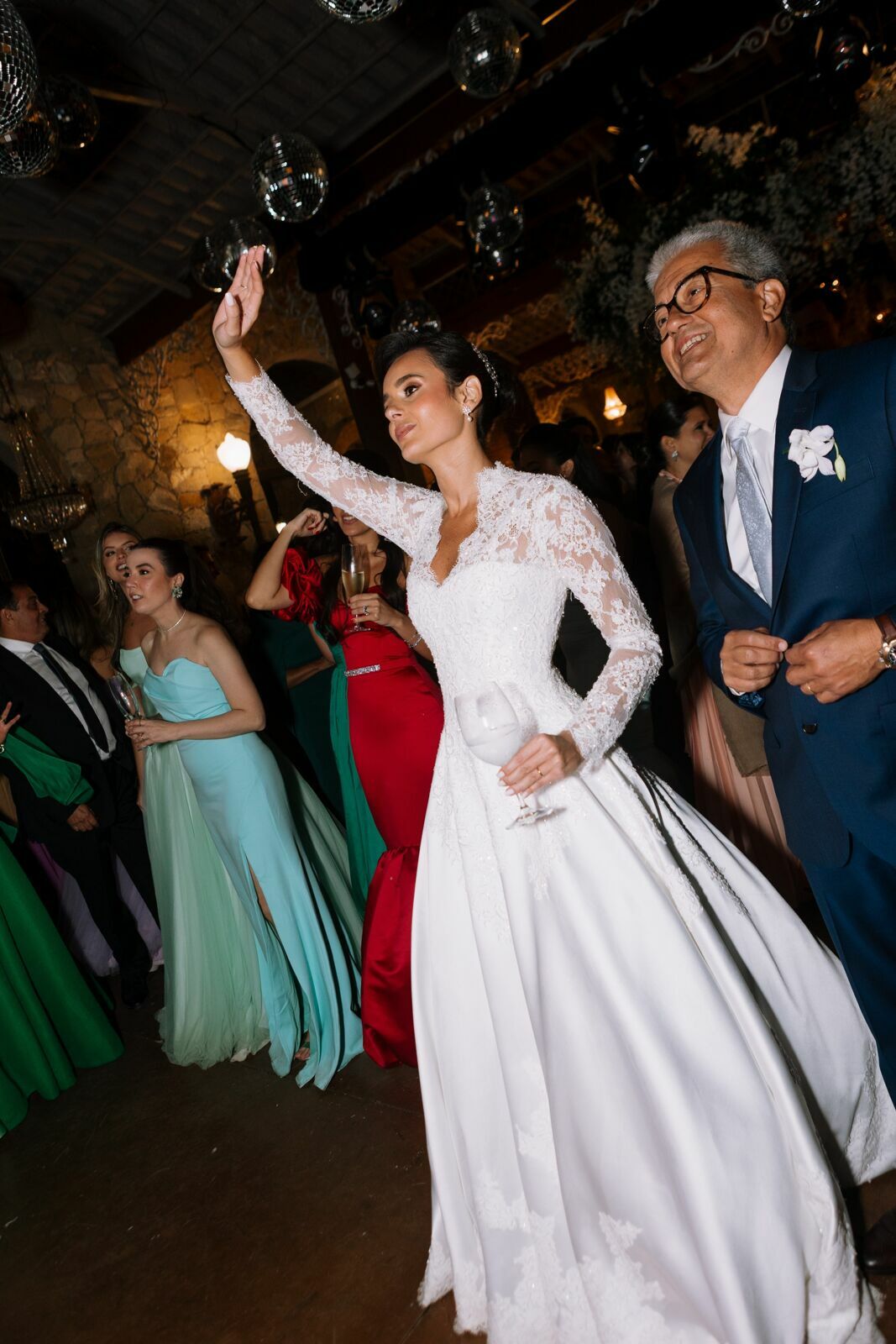 Foto Rafaela e Otávio - Matriz de Santo Antônio e Villa Paolucci - Tiradentes -MG Foto Rafaela e Otávio - Matriz de Santo Antônio e Villa Paolucci - Tiradentes -MG - Imagem 420