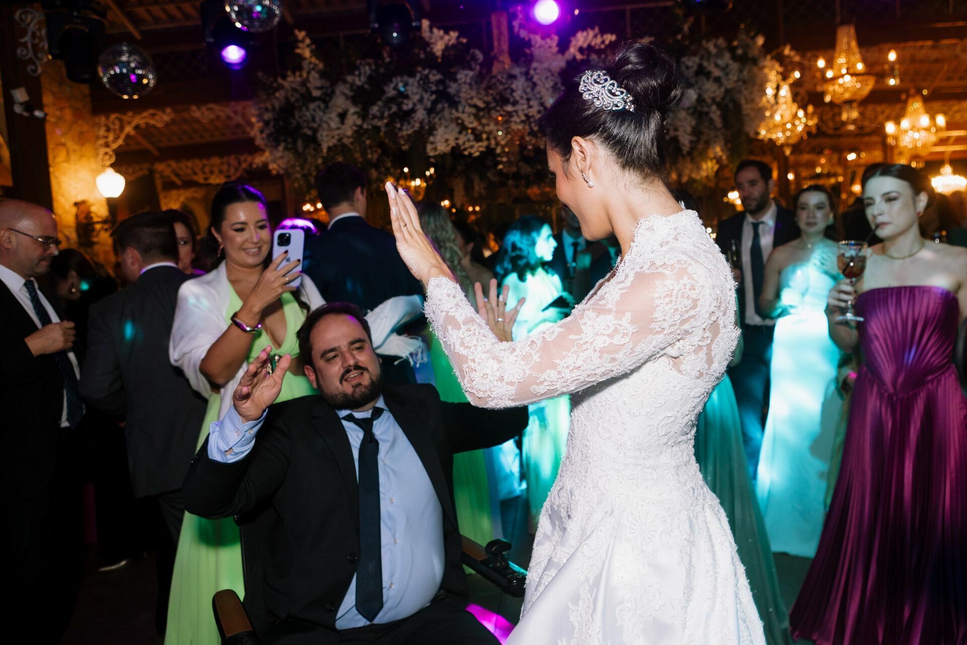 Foto Rafaela e Otávio - Matriz de Santo Antônio e Villa Paolucci - Tiradentes -MG Foto Rafaela e Otávio - Matriz de Santo Antônio e Villa Paolucci - Tiradentes -MG - Imagem 437