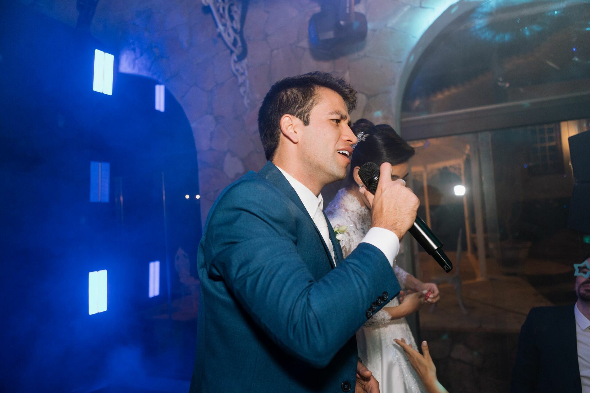 Foto Rafaela e Otávio - Matriz de Santo Antônio e Villa Paolucci - Tiradentes -MG Foto Rafaela e Otávio - Matriz de Santo Antônio e Villa Paolucci - Tiradentes -MG - Imagem 500